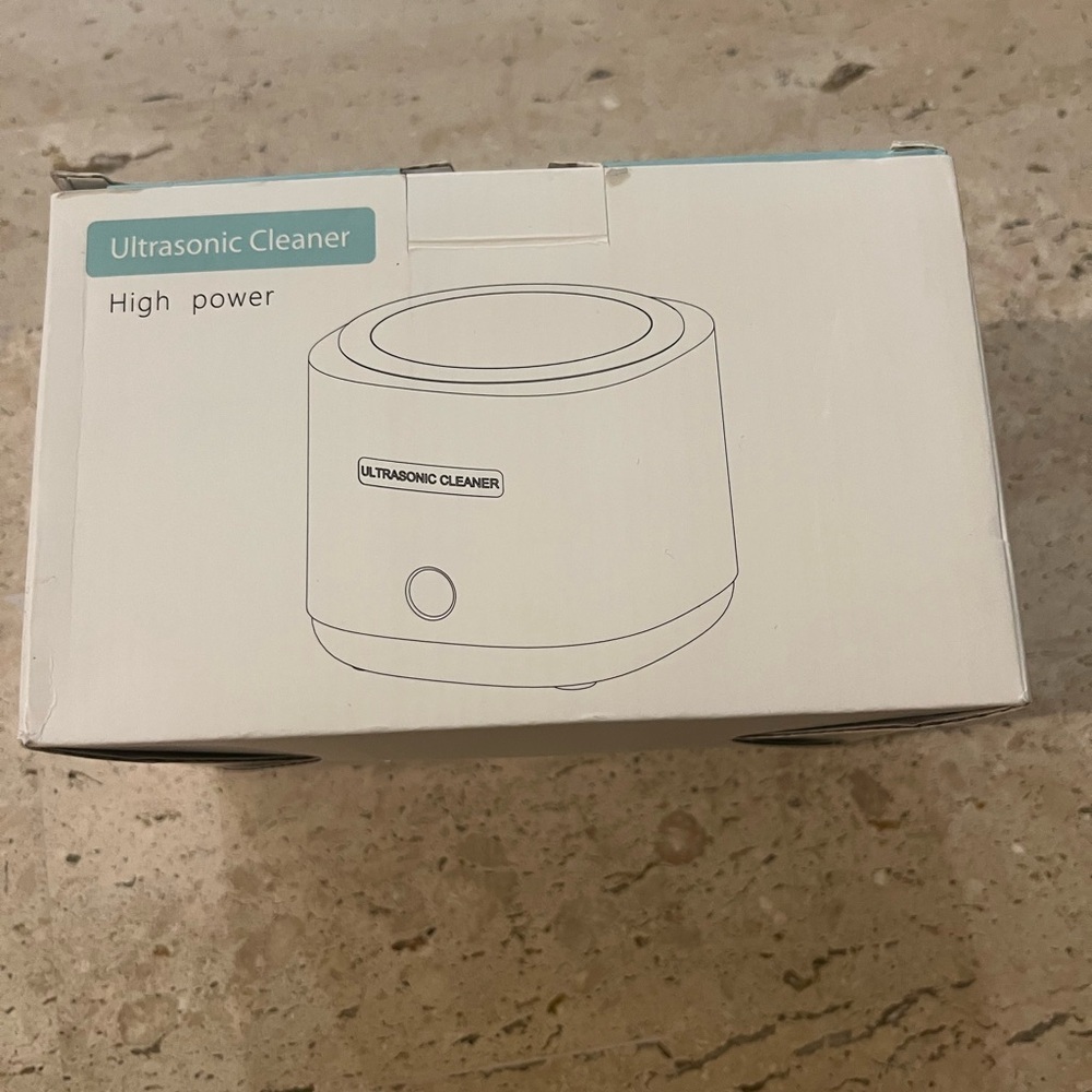 LEIYTFE Mini Ultrasonic Cleaner Denture Cleaner 180ML One-Button Start and 5 Min